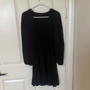 Chic Long Sleeve Black Dress